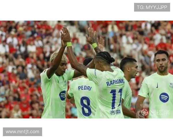 每体为巴萨评分:亚马尔9分最高,费兰4分最低 每体为巴萨评分:亚马尔9分最高,费兰4分最低